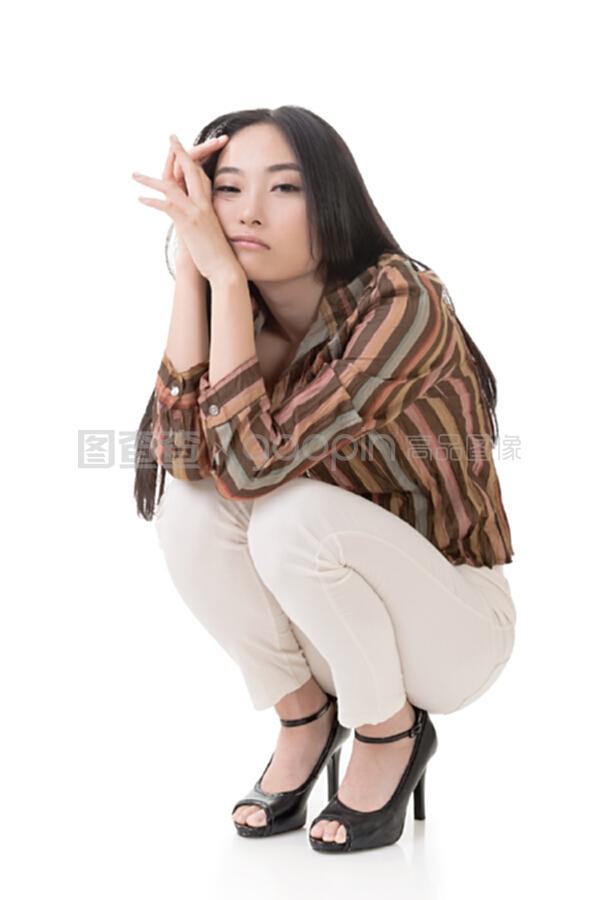 霓虹歌女